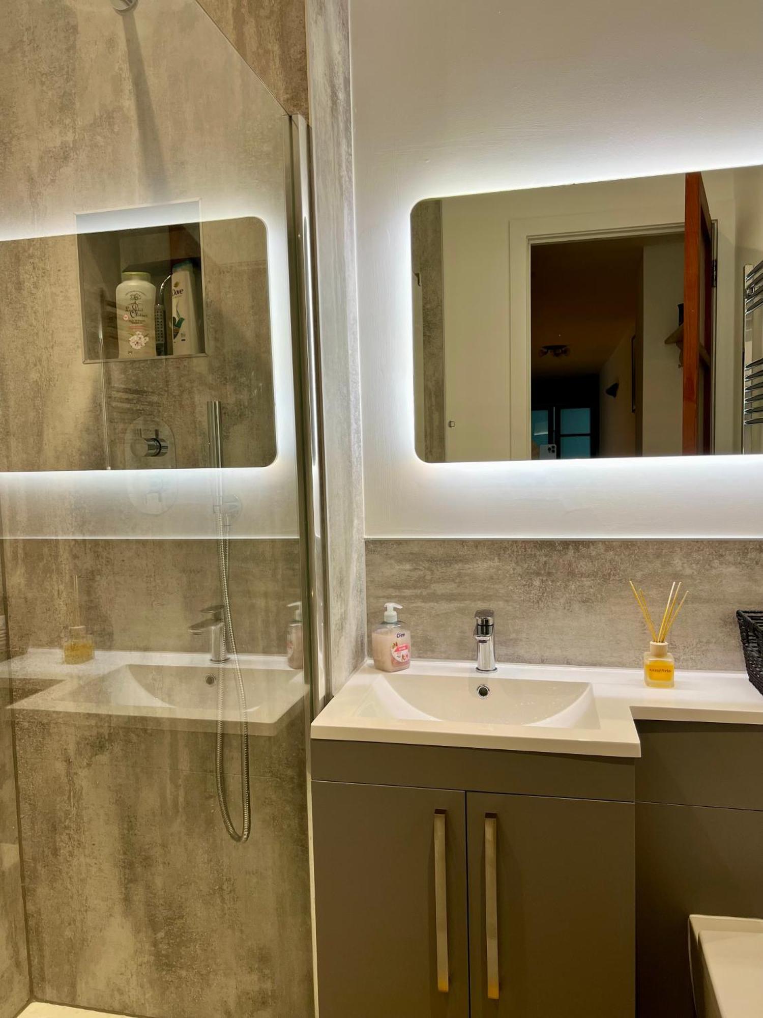 ברייטון Stunning Victorian Mansion Apartment - Hosted By Agf Property - Free Parking Upon Request מראה חיצוני תמונה